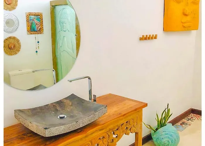 Sriyana Uluwatu