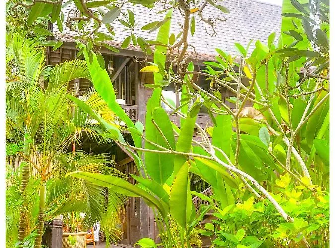 Sriyana Hotel 2*