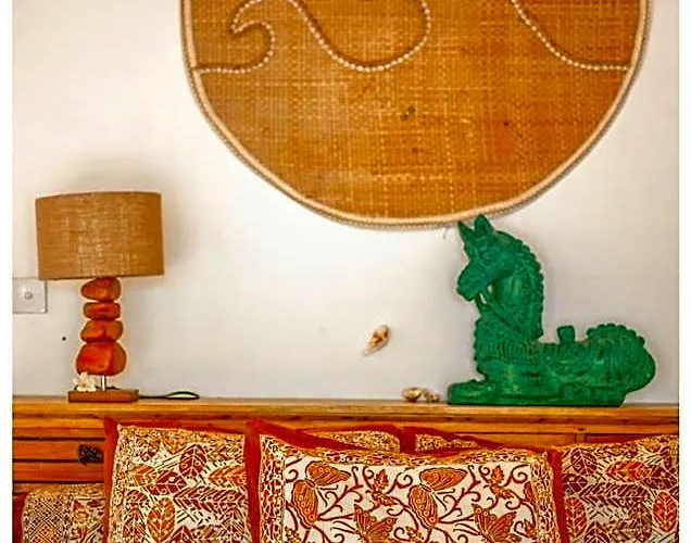 Otel Sriyana 2*